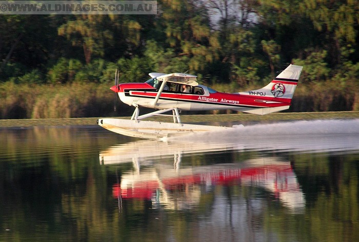 678x449 pixels (161K)